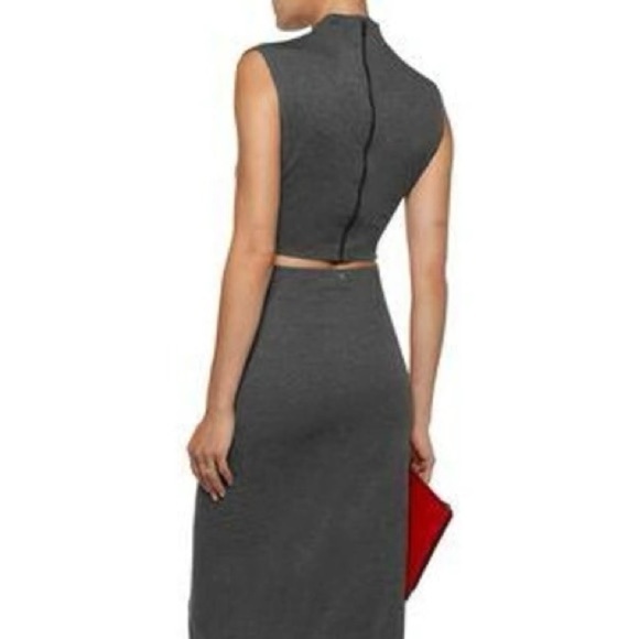 Alice and Olivia Air Kelis Cropped Top V-neck Sleeveless Gray Jersey Tank
Size 8 - Picture 2 of 14